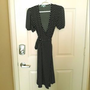 Polka-Dot Wrap Dress *Veronica M*